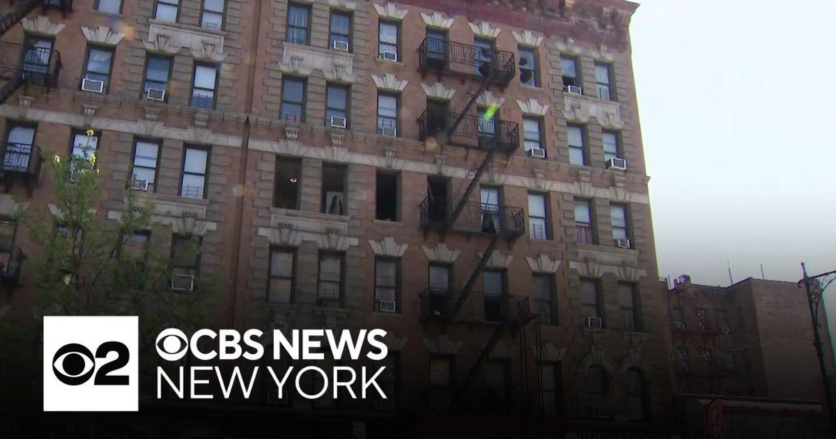 Fire tears through Inwood building, killing 3 - CBS New York