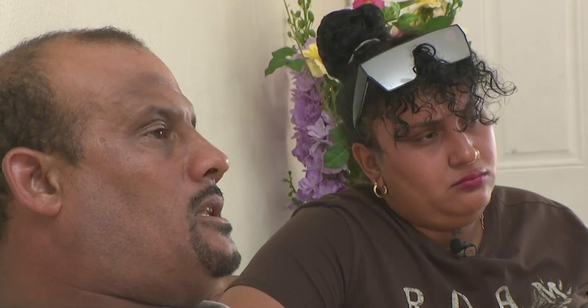 Cuban man released from Alligator Alcatraz receives notification to self-deport