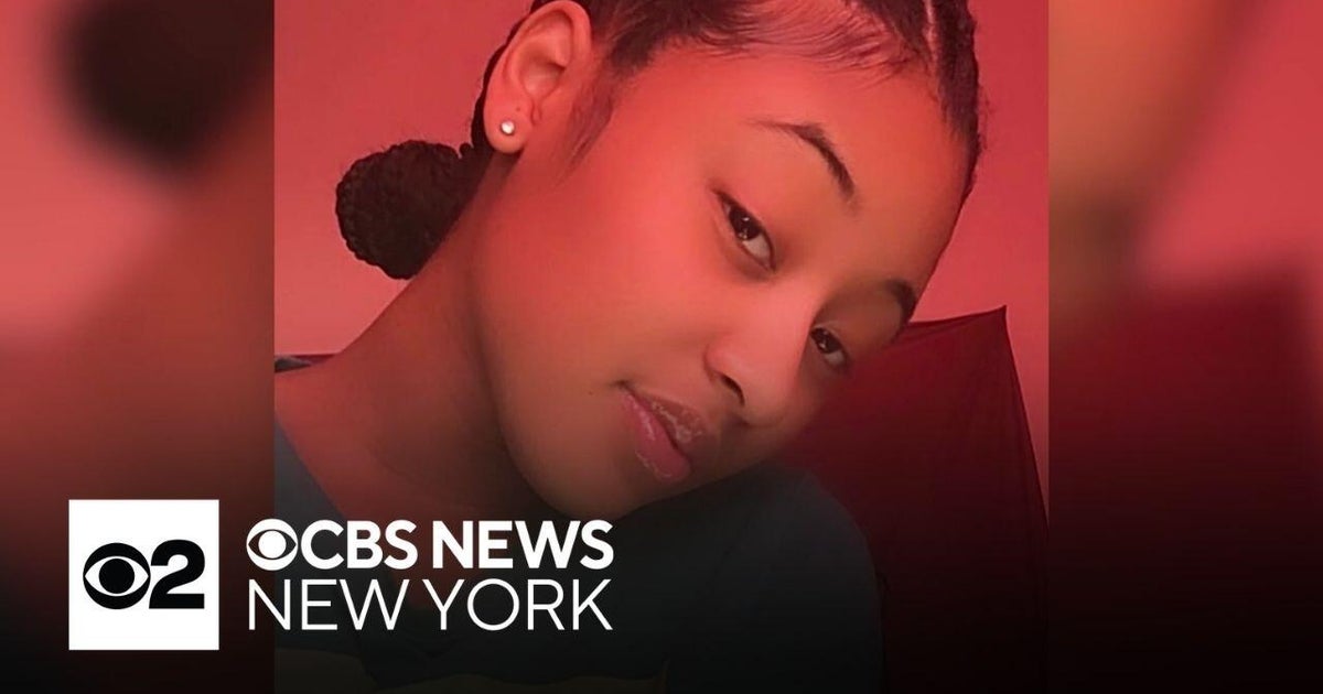 Slain Bronx teen's father blames Meta, NYC in $50 million lawsuit - CBS ...