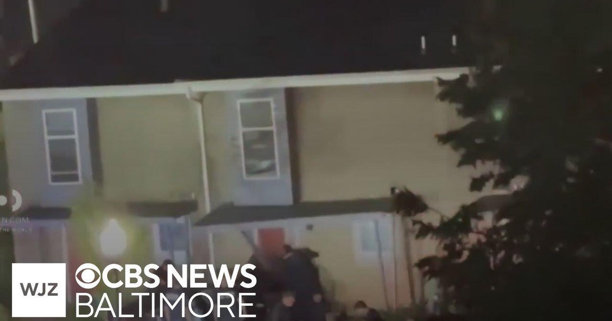 Video shows aftermath of car crash in Baltimore - CBS Baltimore