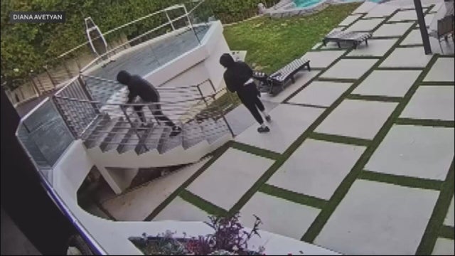 la-canada-bear-spray-break-in.jpg 
