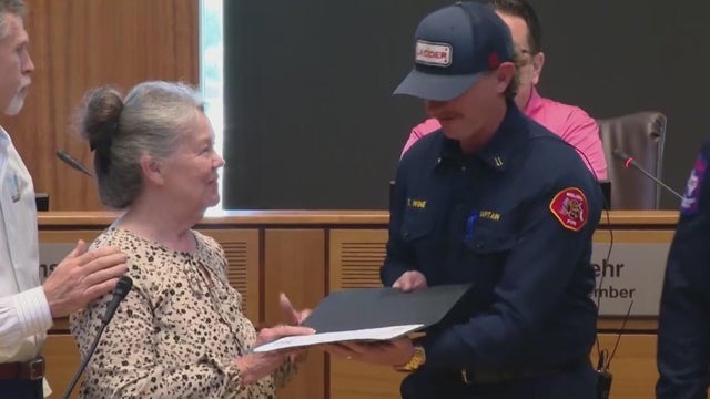 melissa-firefighters-honored.jpg 