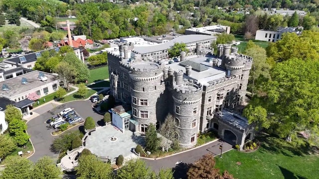 grey-towers-castle.jpg 