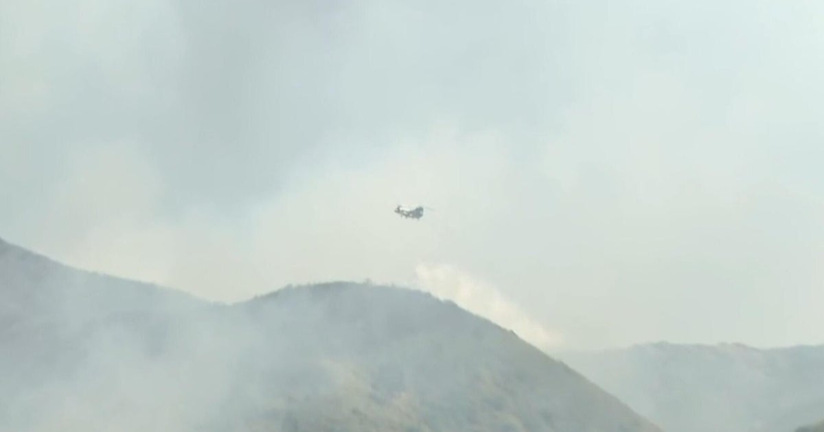 500 firefighters battling Sandy Fire in California’s Simi Valley