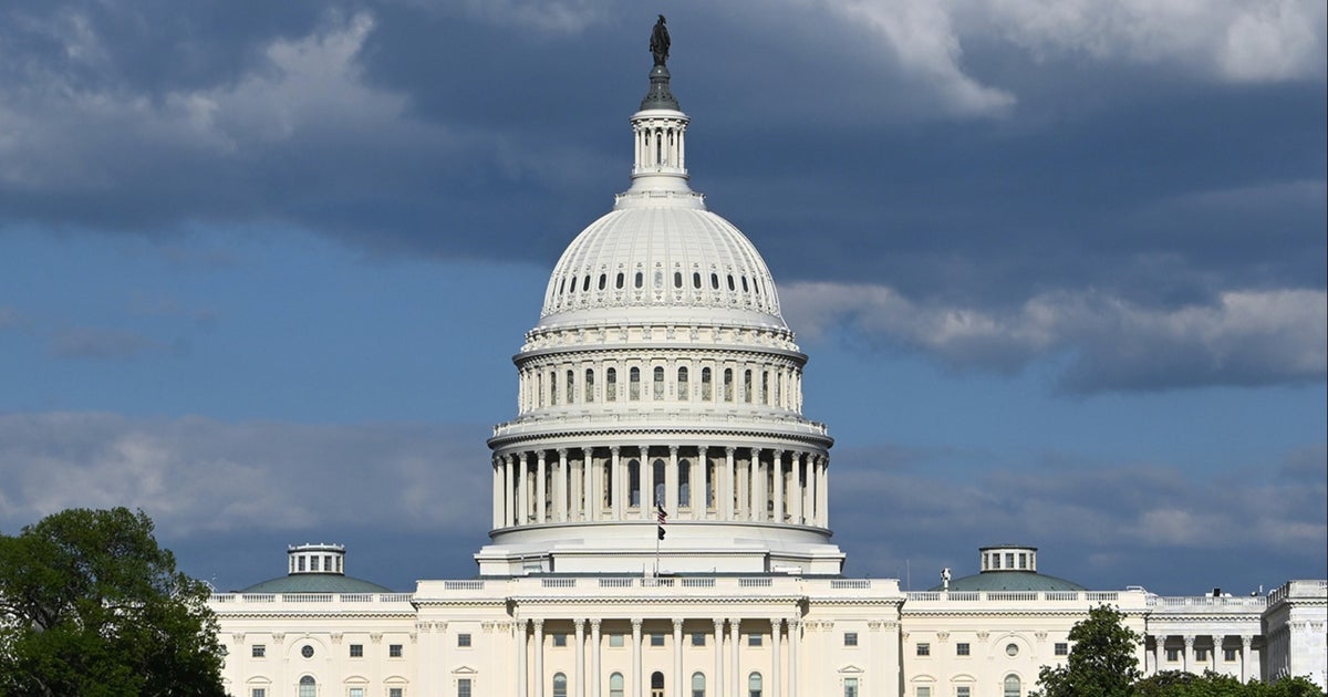 Current wave of mid-decade redistricting "never seen before in American history," expert says