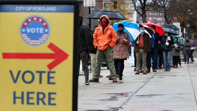 Early voting at Portland City Hall 