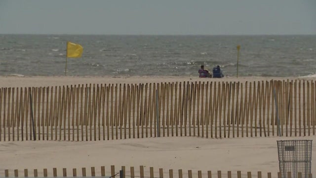dias-6p-pkg-jones-beach-wcbshwby-hi-res-still.jpg 