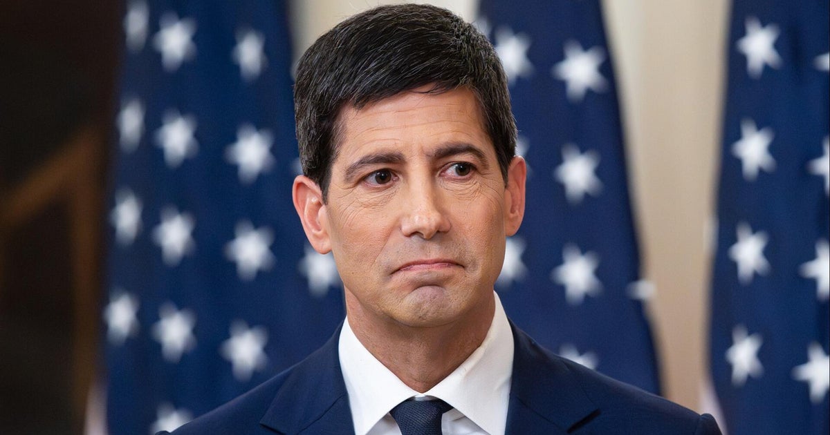New Fed Chair Kevin Warsh has "difficult job in front of him," expert says