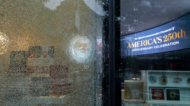 Multiple Shots Fired Half A Block From White House Complex 