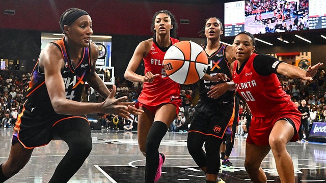 Phoenix Mercury v Atlanta Dream 