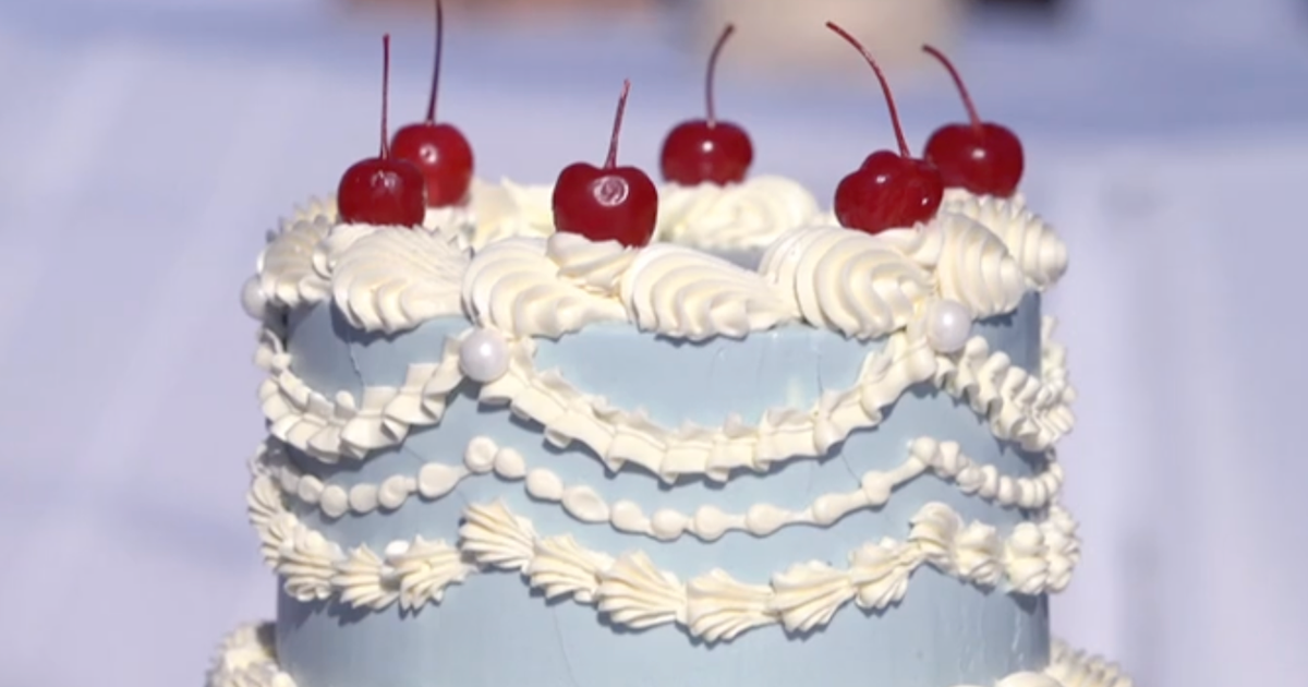 A cake picnic worth cutting into