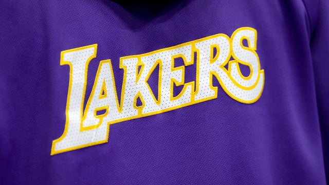 Los Angeles Lakers v Detroit Pistons 