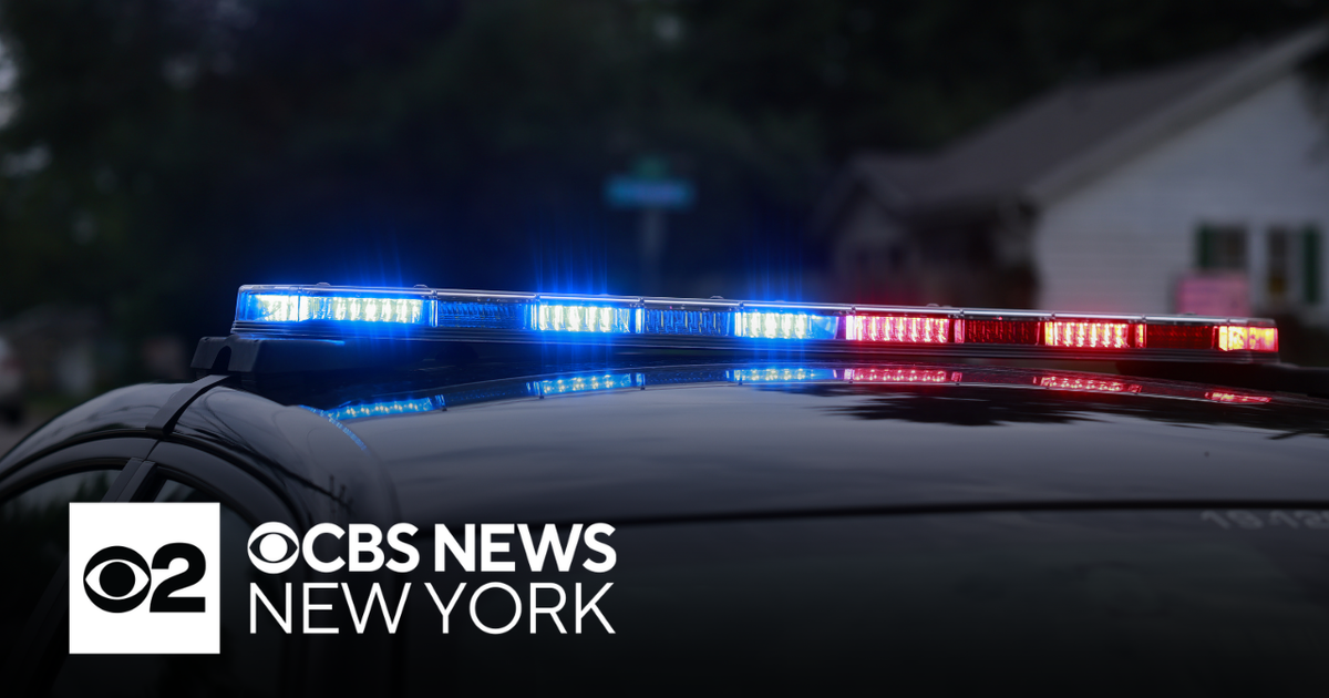 3 shot in the Bronx, NYPD says - CBS New York