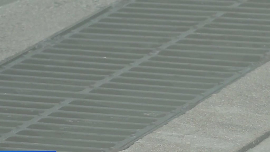 North Miami residents fed up with spilling flood water into their property