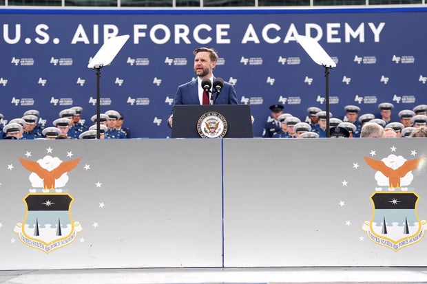 US-POLITICS-VANCE-AIR FORCE