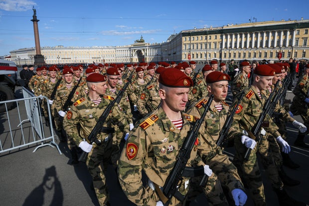 Servicemen of the Russian National Guard (Rosgvardia) in