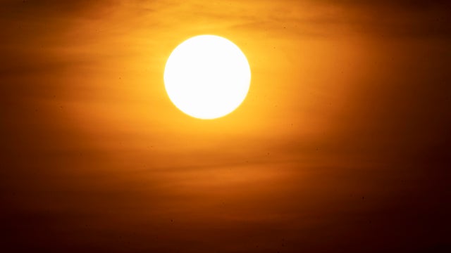 VENEZUELA-WEATHER-SUNSET-FEATURE 