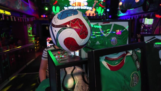 lme-am-pkg-world-cup-te-wcbshyoz-hi-res-still-00-01-3110-1.jpg 