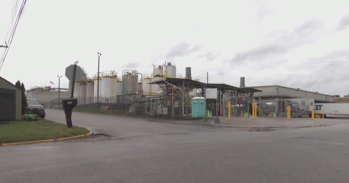 Lawsuit filed over "very strong chemical odor" at Pennsylvania Sherwin-Williams ...