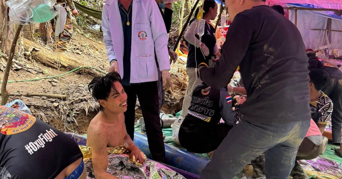 Diver details "heartwarming" moments after miners emerged from Laos cave