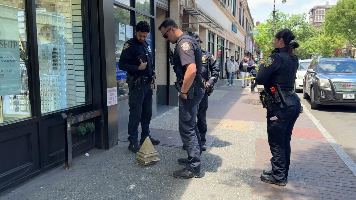 Falling piece of building facade strikes teen in head on Queens ...