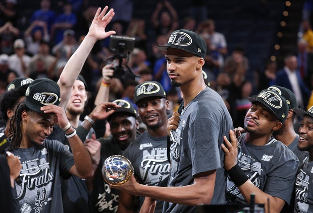 San Antonio Spurs v Oklahoma City Thunder - Game Seven
