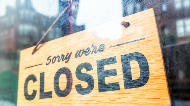 Traditional Closed sign 