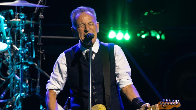 sm-gallery-bruce-springsteen-unitedcenter-chicago-042926-kirstine-walton-27.jpg 