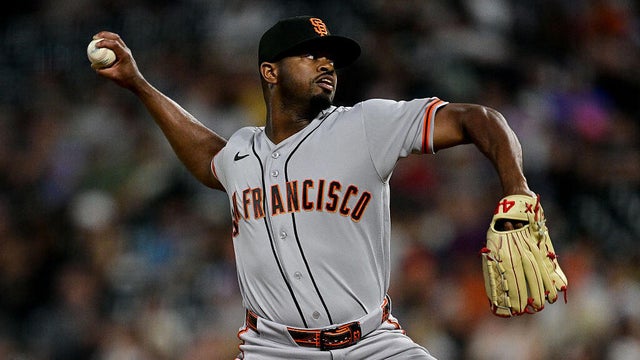 joel-peguero-giants-2278927385.jpg 