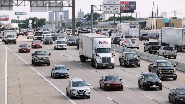 US-NEWS-WEA-TEXAS-HEAT-ROADRAGE-FT 
