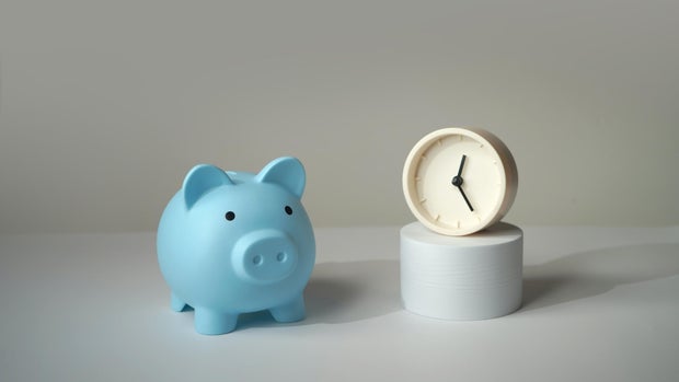 What's the minimum you're required to withdraw from a $750,000 retirement account?