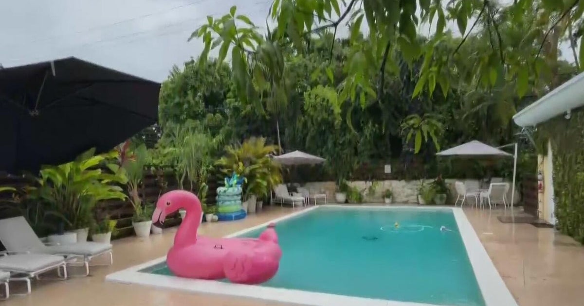 cbsnews.com - Ted  Scouten - World Cup predicted to bring big business for South Florida hotels, Airbnbs, but prices are slashed due to lack of demand