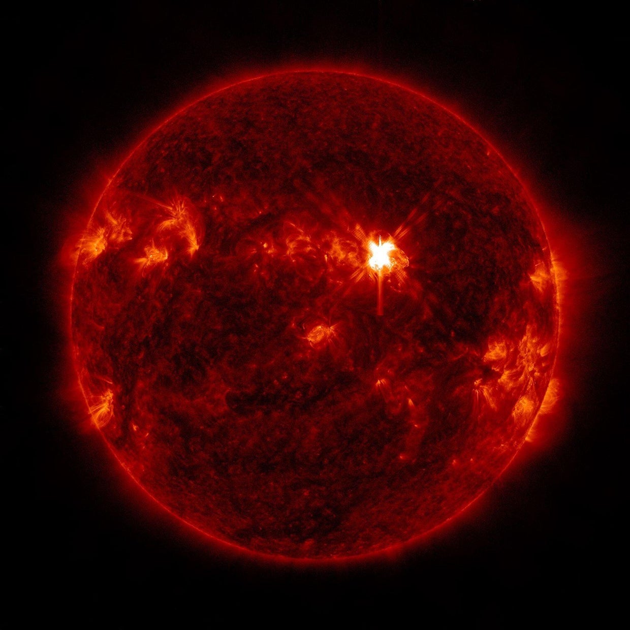 sun-erupts-with-3-huge-solar-flares-increasing-chances-of-northern