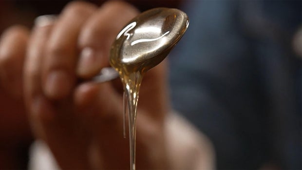 honey-tasting.jpg 