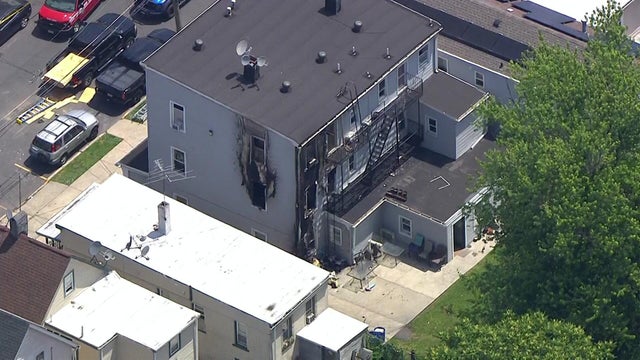 perth-amboy-fire-12p-vo-wcbsi1cm-hi-res-still.jpg 