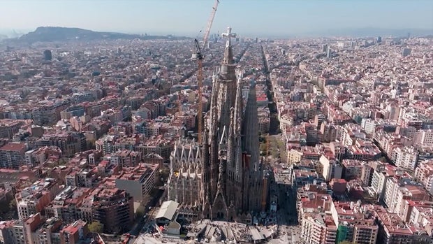 sagrada-familia-barcelona.jpg 