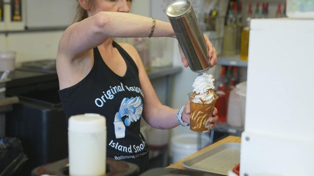 Customers Visit The Original Hawaiian Island Snoball in Maryland 