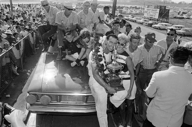 Ned Jarrett, NASCAR Hall of Famer and CBS announcer, dies at 93