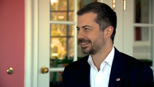 pic-mackinac-buttigieg.jpg 