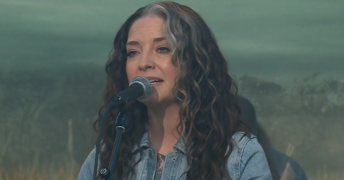 Saturday Sessions: Ashley McBryde performs "Bottle Tells Me So"