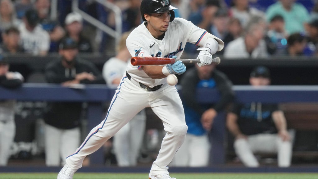 Miami Marlins edge AL East-leading Tampa Bay Rays in game 2 of Sunshine Series, with 4-3 score