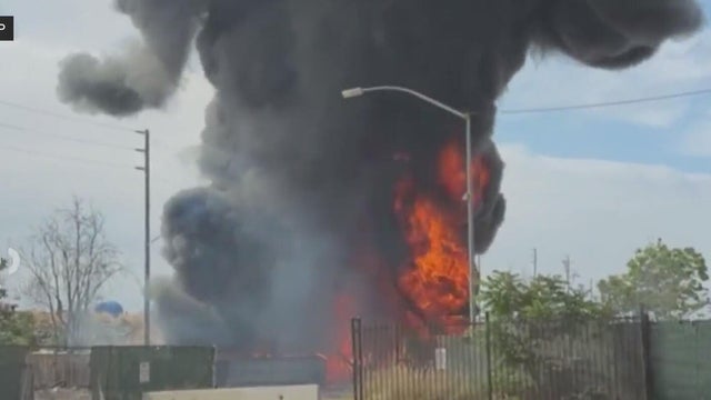 long-beach-fire.jpg 
