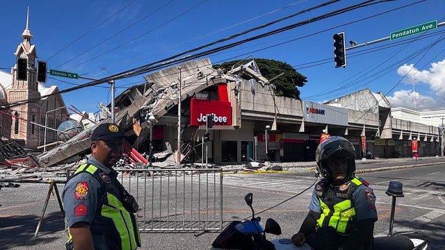 TOPSHOT-PHILIPPINES-EARTHQUAKE 