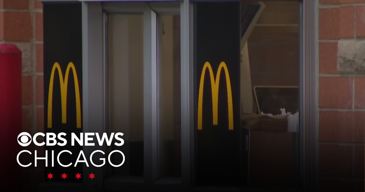 At least 3 fast food restaurant robberies reported across Chicago