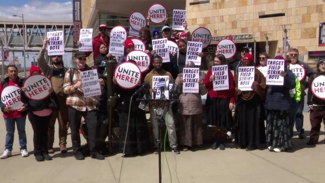 4p-ll-pkg-twins-concessions-strike-wccoan78.jpg 