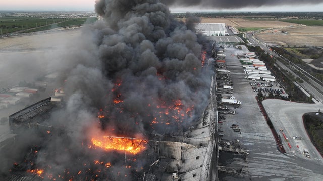 Massive fire destroys Medline Industries warehouse in Tracy of California 