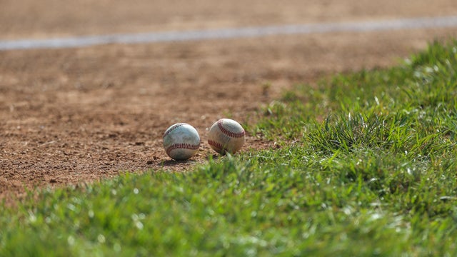 baseball-in-the-dirt.jpg 