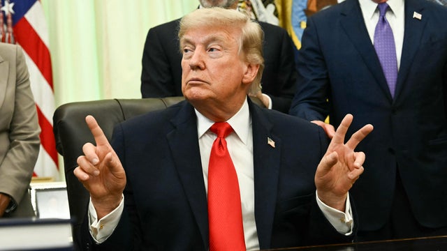 TOPSHOT-US-POLITICS-TRUMP 