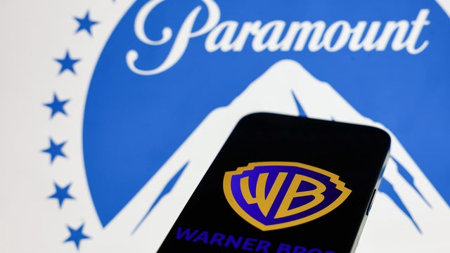 paramount-wb.jpg 