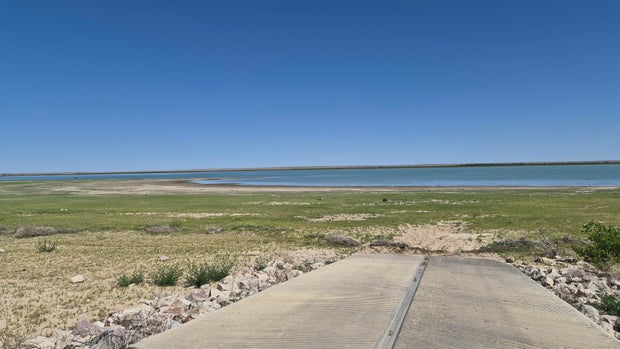 reservoirs-closing-fish-salvage-2-adobe-creek-reservoir-cpw.jpg 